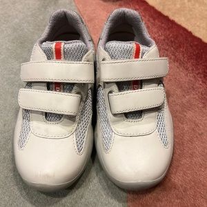 Boys Prada Sneakers size 25 or 9 toddler @prada #prada